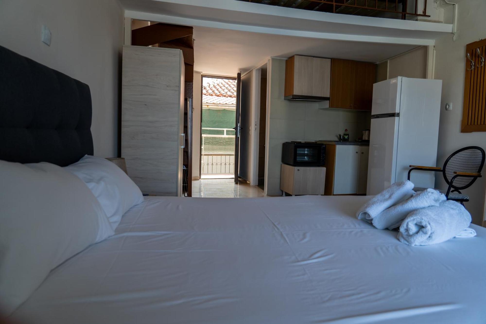 Prego Living Apartments Vathi  Екстериор снимка