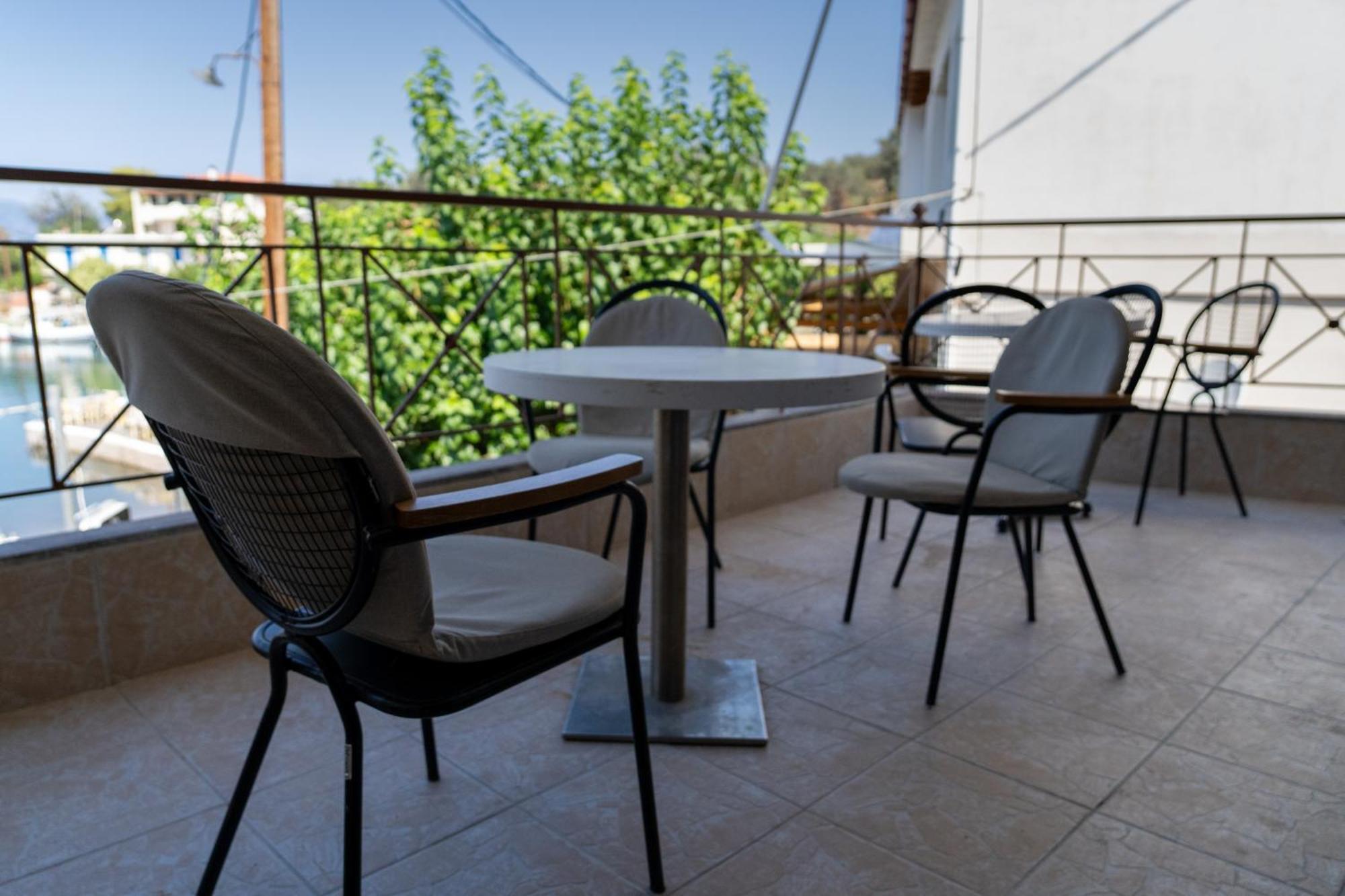 Prego Living Apartments Vathi  Екстериор снимка